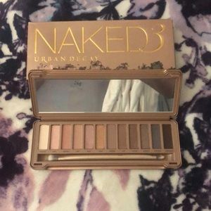 NAKED3 URBAN DECAY Eye Shadow Pallet NWOT